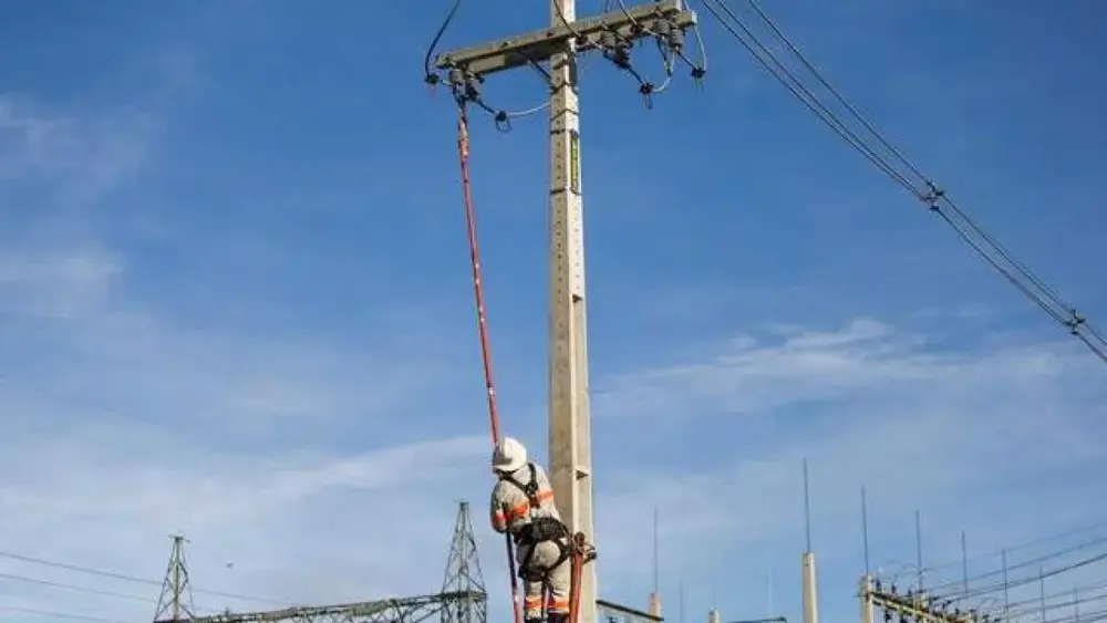 Trabalhador obtém aposentadoria especial por alta tensão elétrica