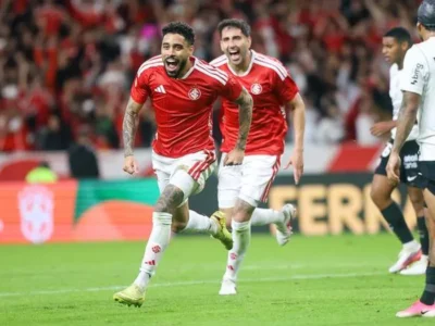 Inter vence Corinthians por 2 a 0 e abre vantagem nas oitavas