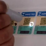 Selo do Inmetro terá QR Code e poderá ser verificado pelo celular