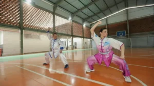 Pais passam kung-fu às filhas e fortalecem laços