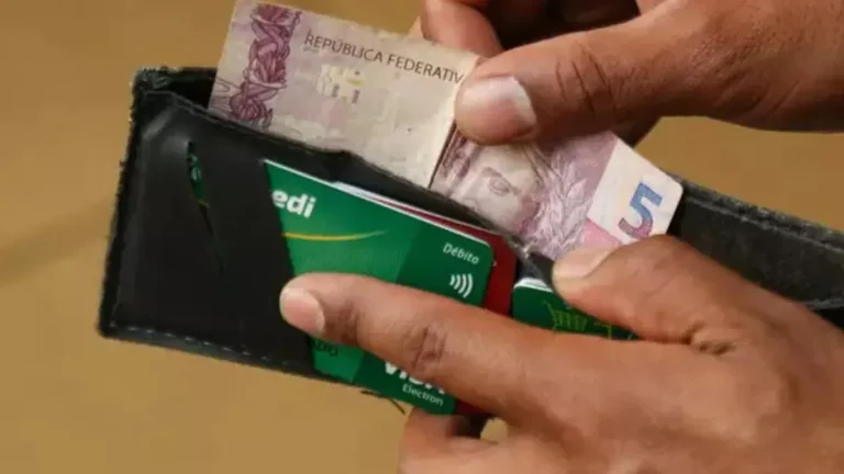 Brasileiros têm R$ 5,1 bi esquecidos em bancos; saque pode ser feito